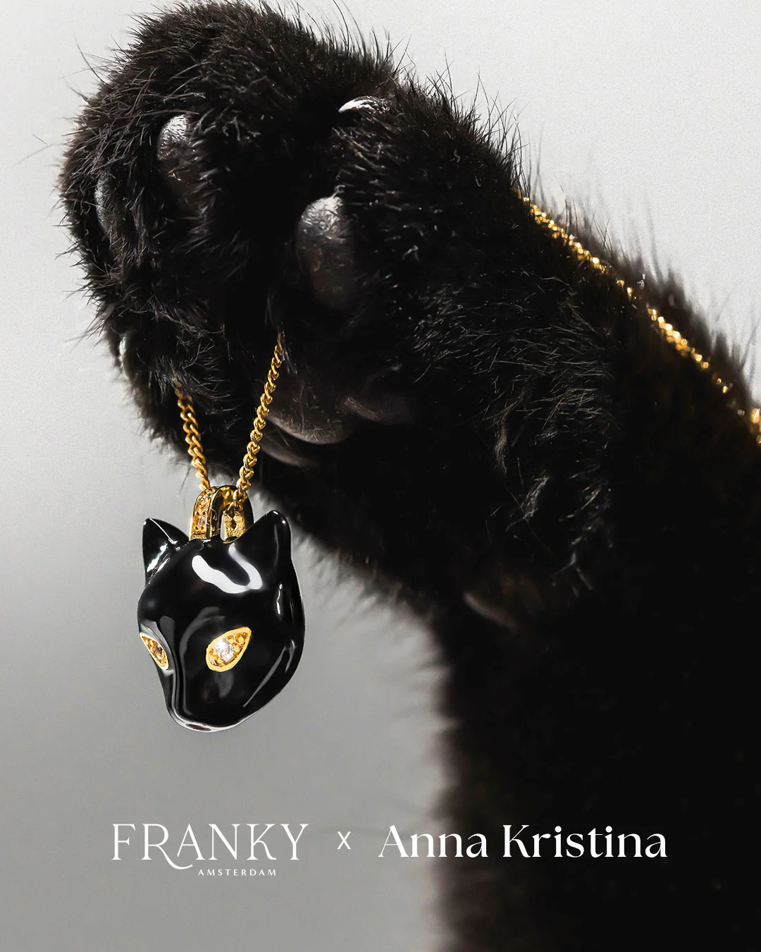 The Black Cat Necklace - gold plated - Image 10