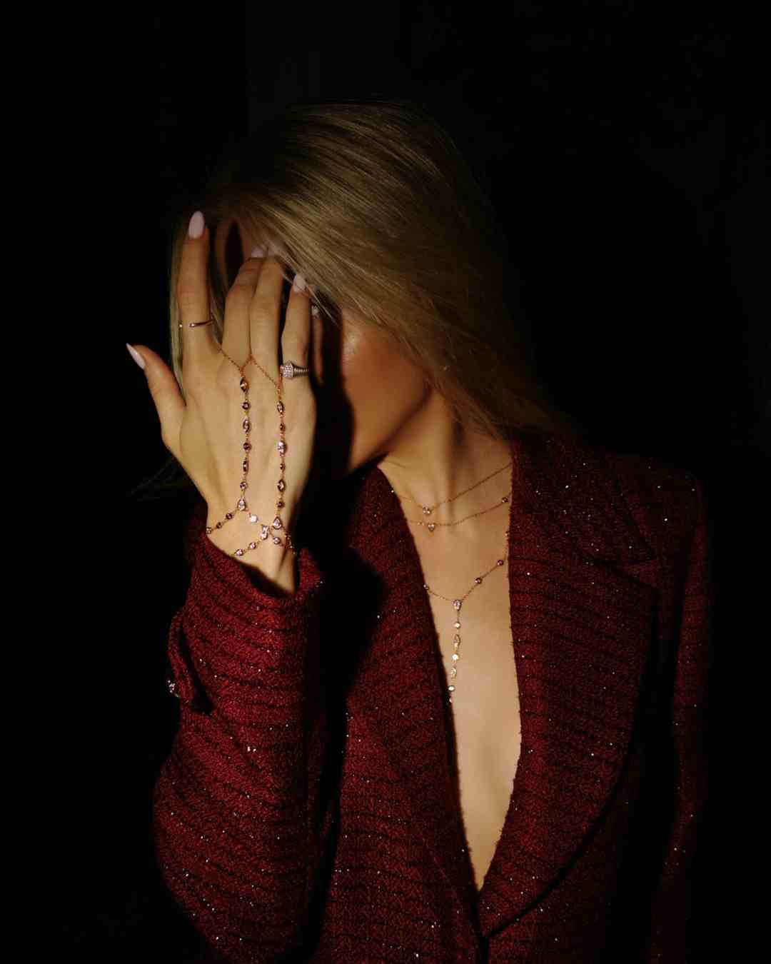 The Aurelia hand chain - gold plated - Image 16