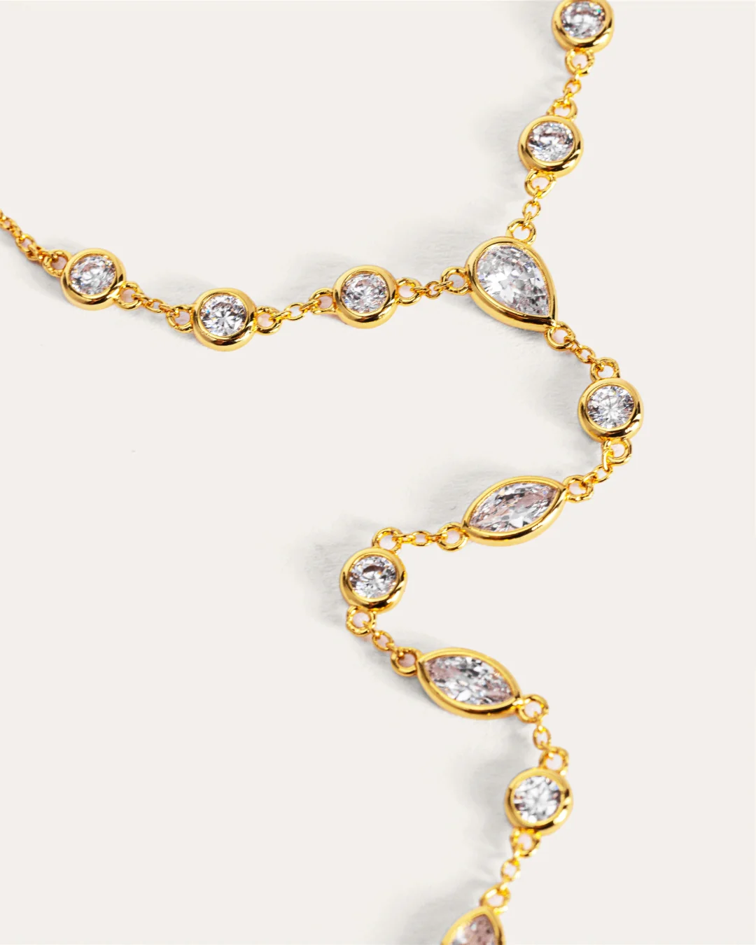 The Aurelia hand chain - gold plated - Image 17