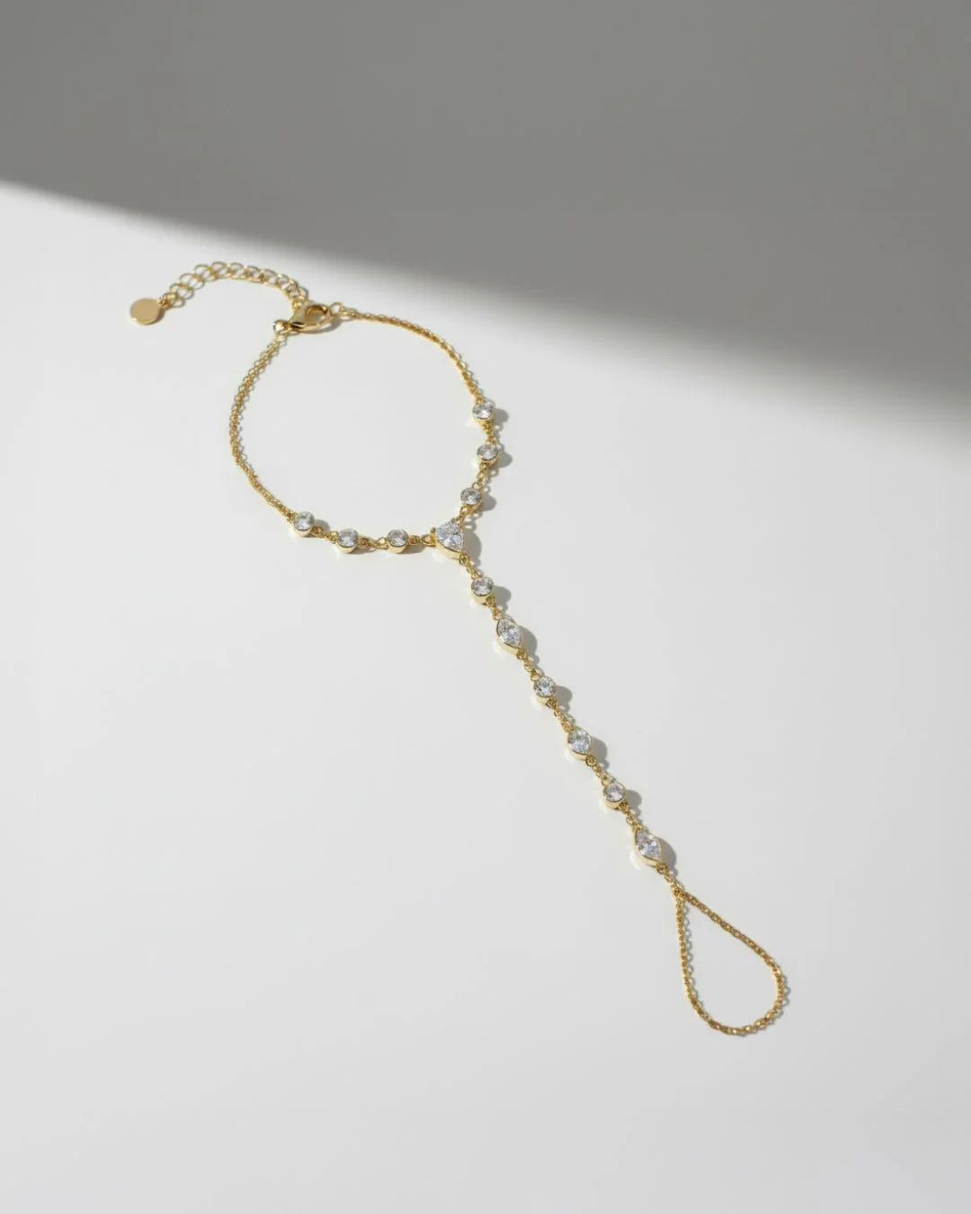 The Aurelia hand chain - gold plated - Image 7