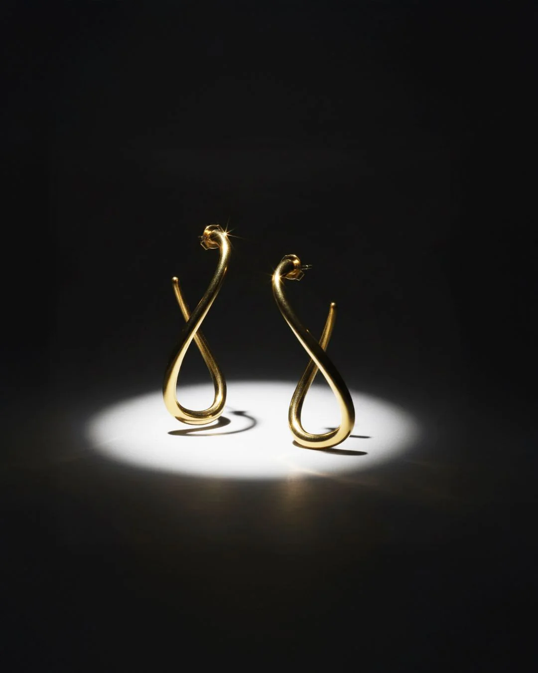 The Bella hoops - gold plated - Image 7