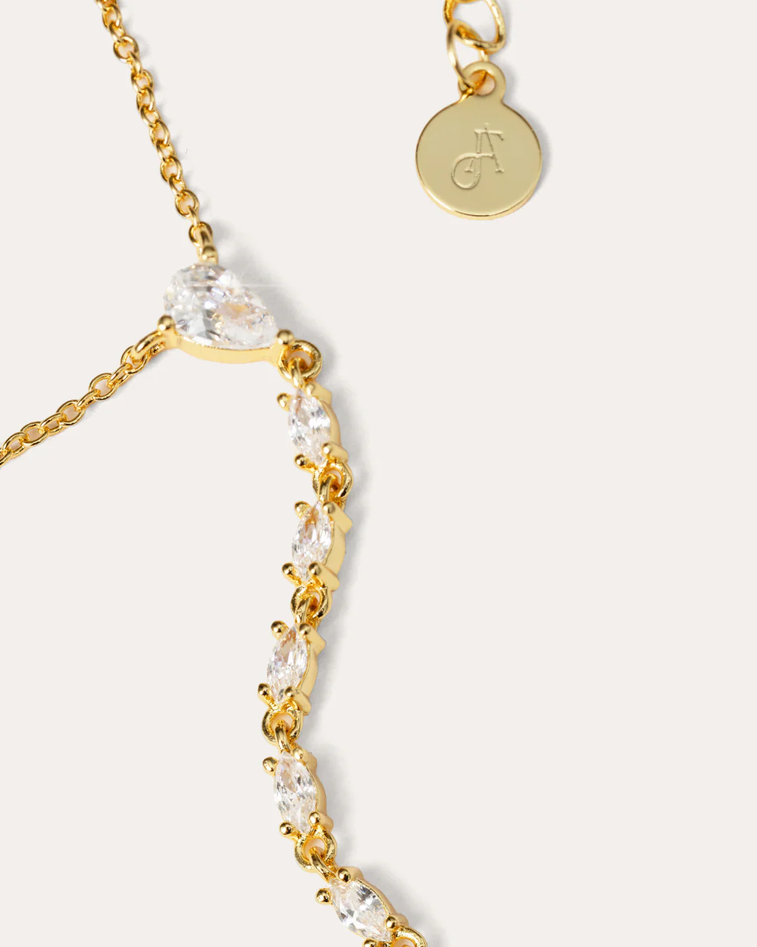 The Chiara hand chain - gold plated - Image 5