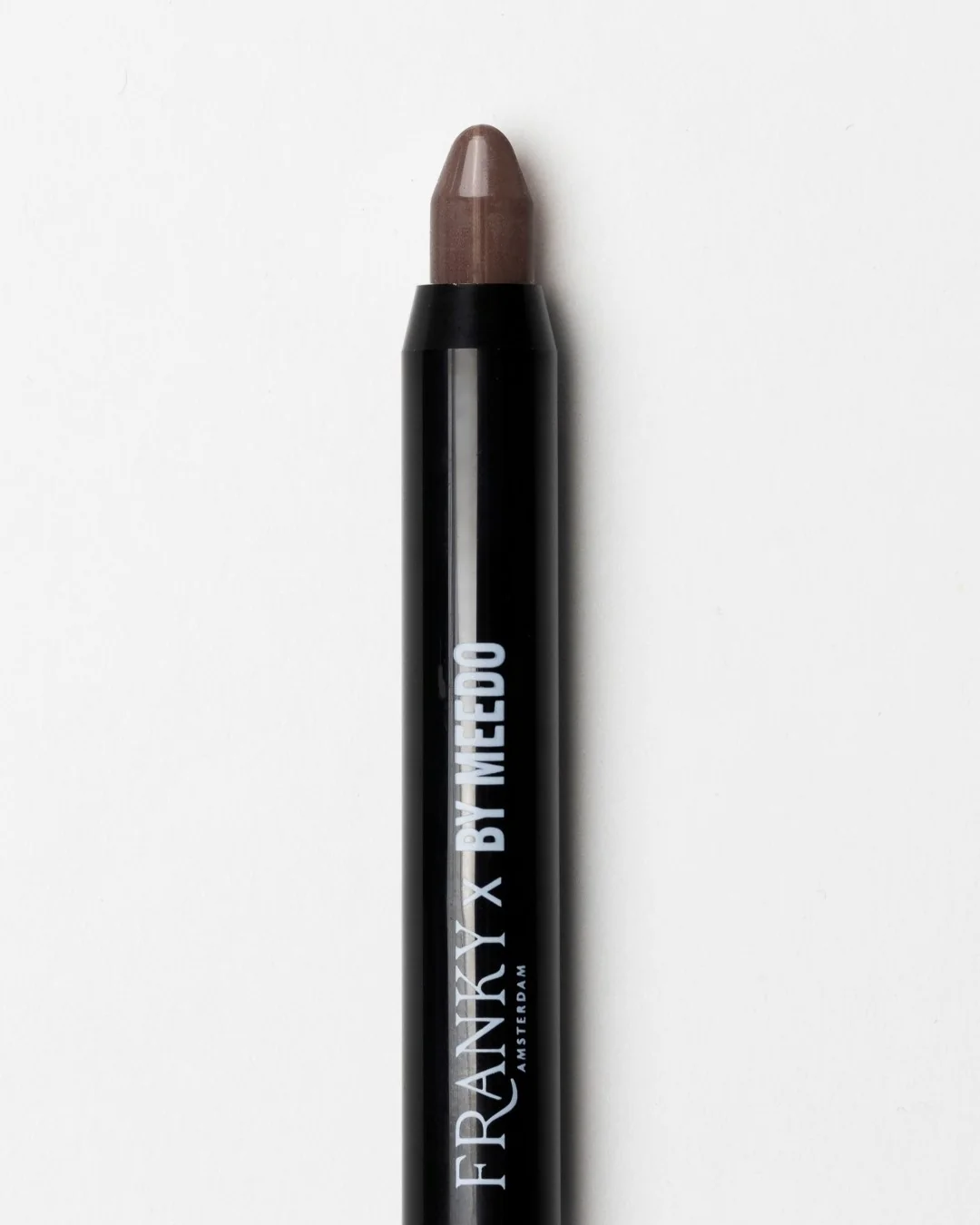 The Dark Velvet Matte eyeshadow stick - Image 3