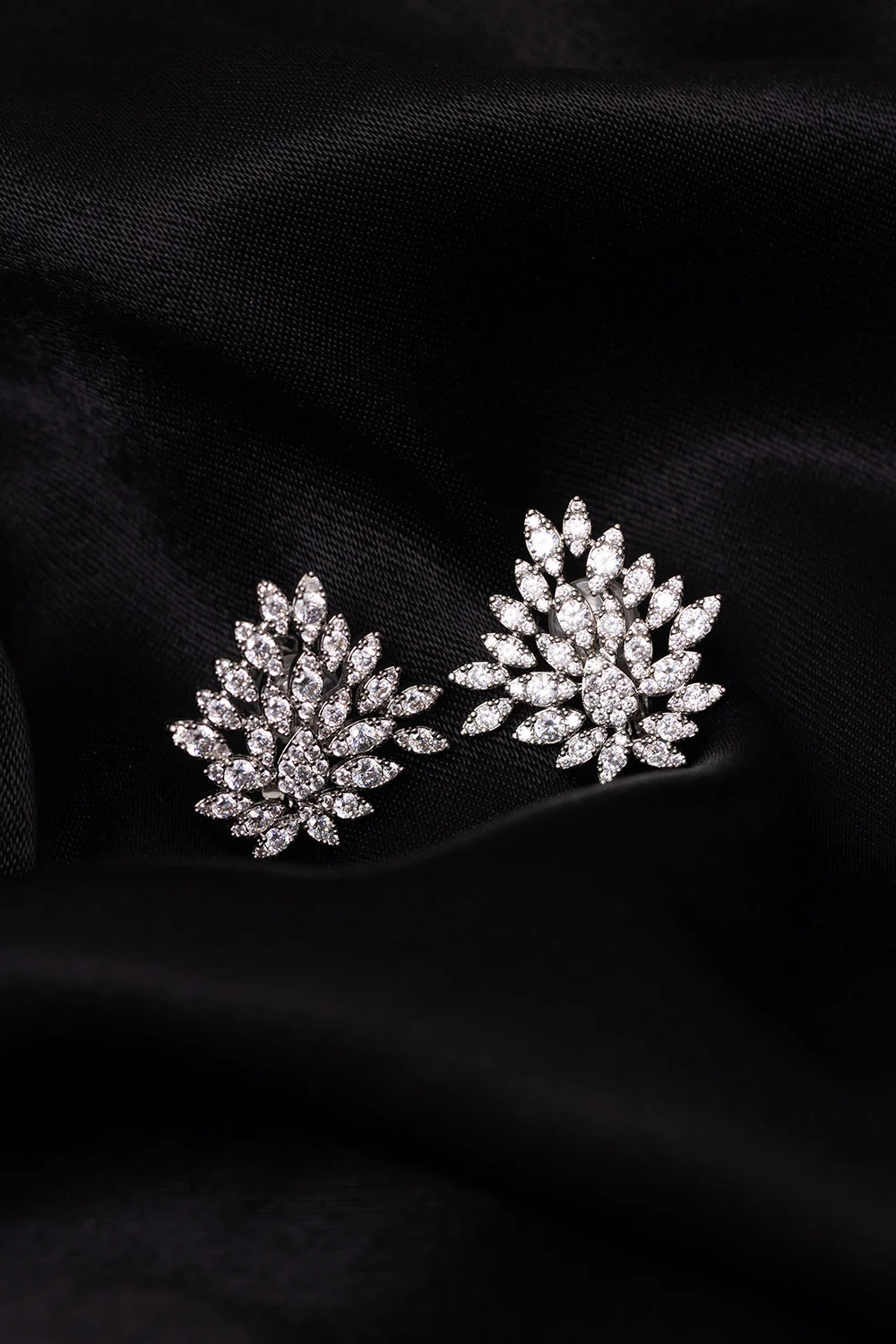 The Divine clip-on earrings - silver plated - Image 6