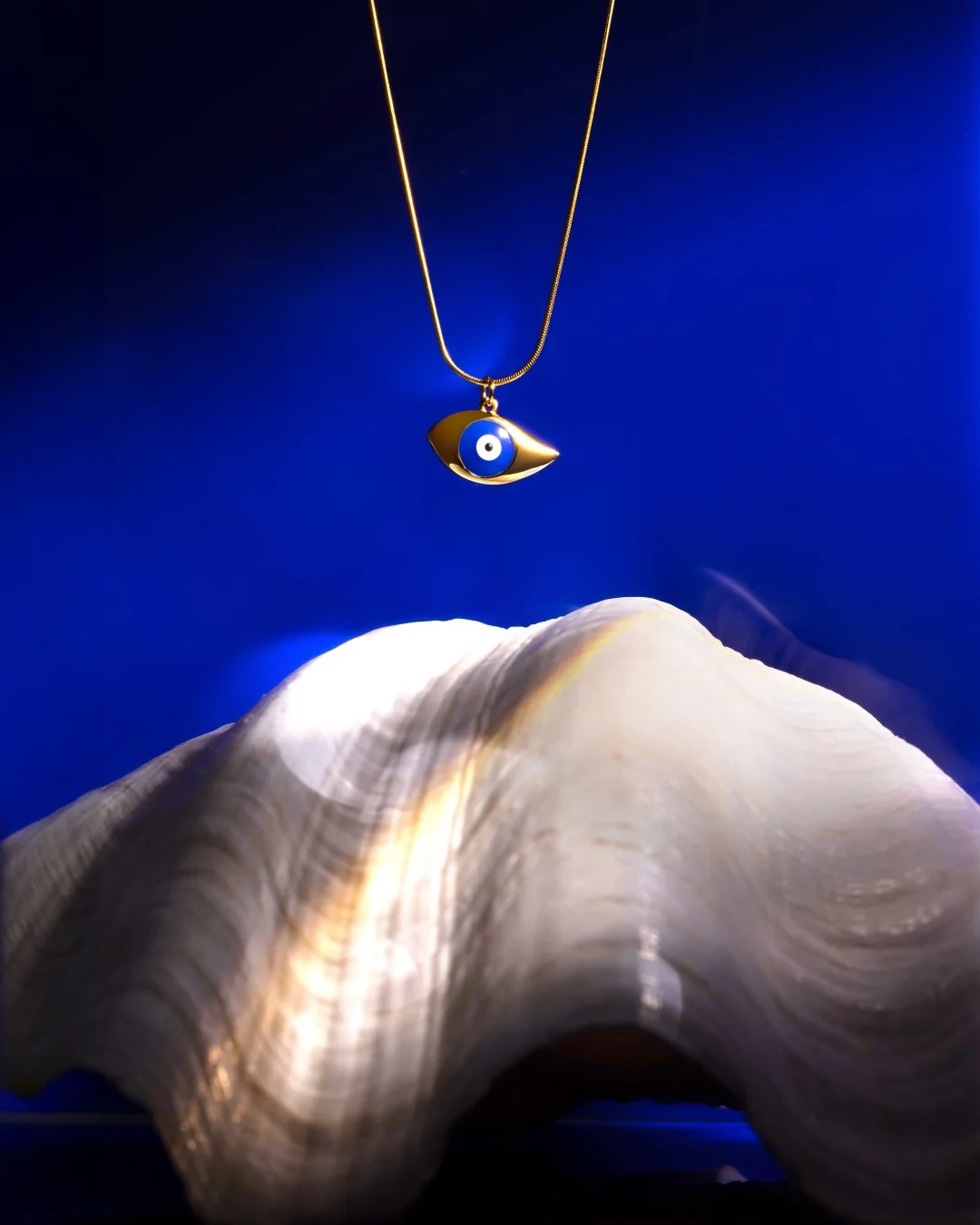 The Evil Eye pendant - gold plated - Image 5
