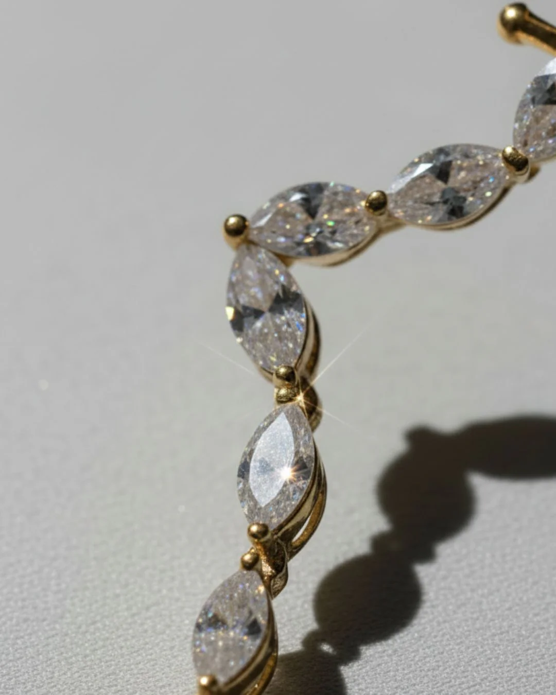 The Freya Climber earrings - gold plated - Image 4