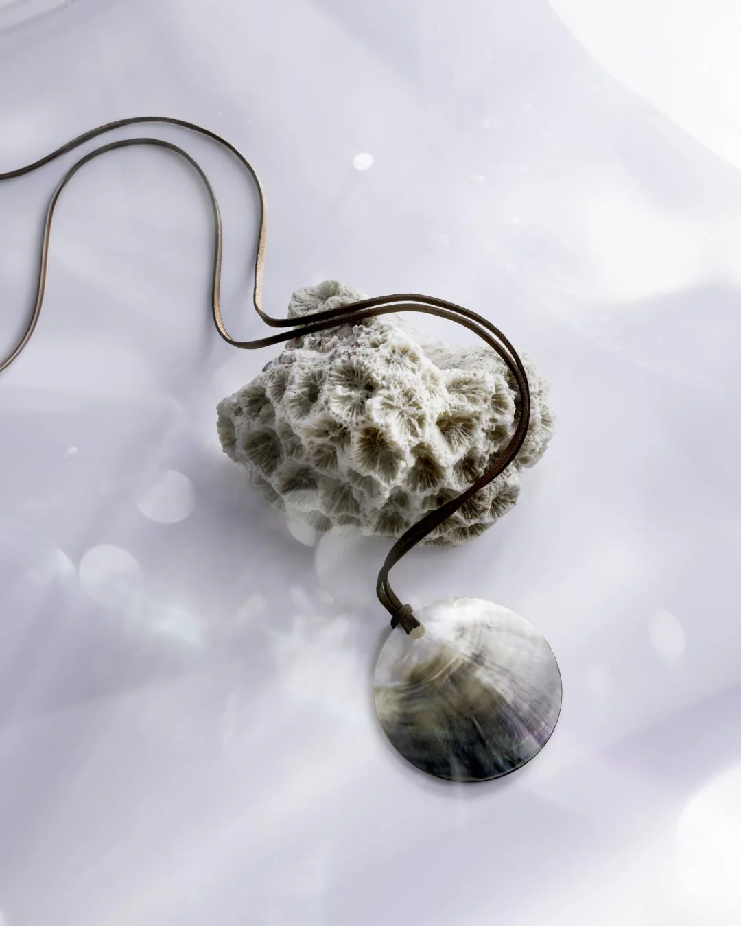 The Isla Shell pendant - Image 3