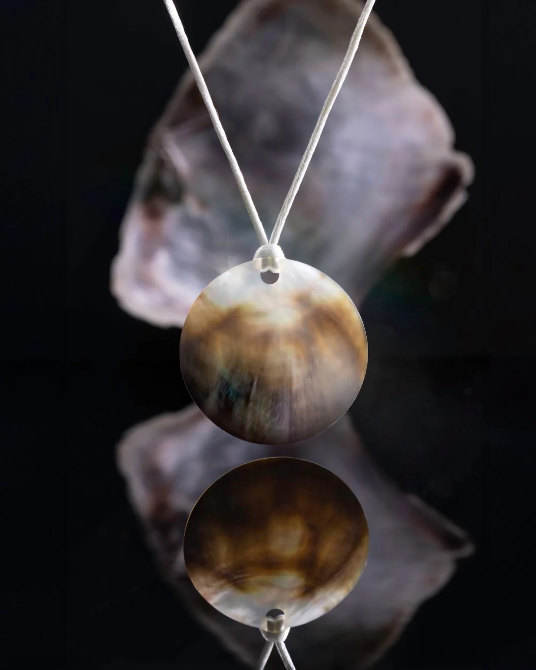 The Isla Shell pendant - Image 5