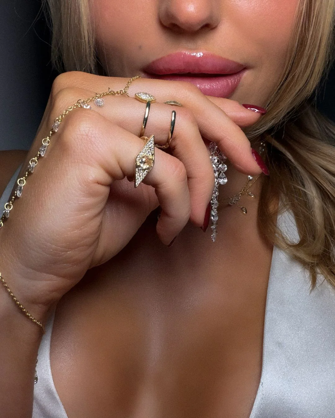 The Selene hand chain - gold plated - Image 11
