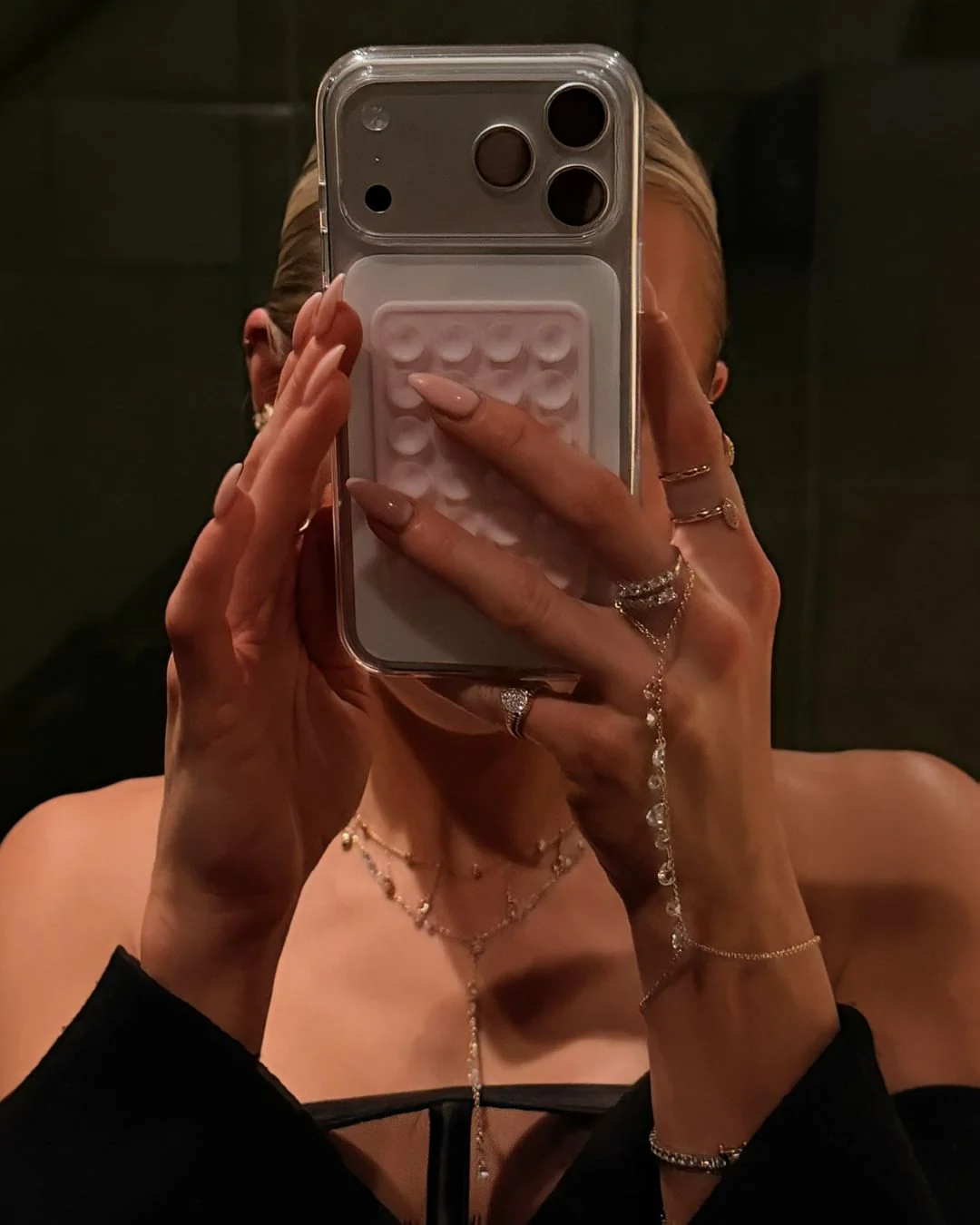 The Selene hand chain - gold plated - Image 7