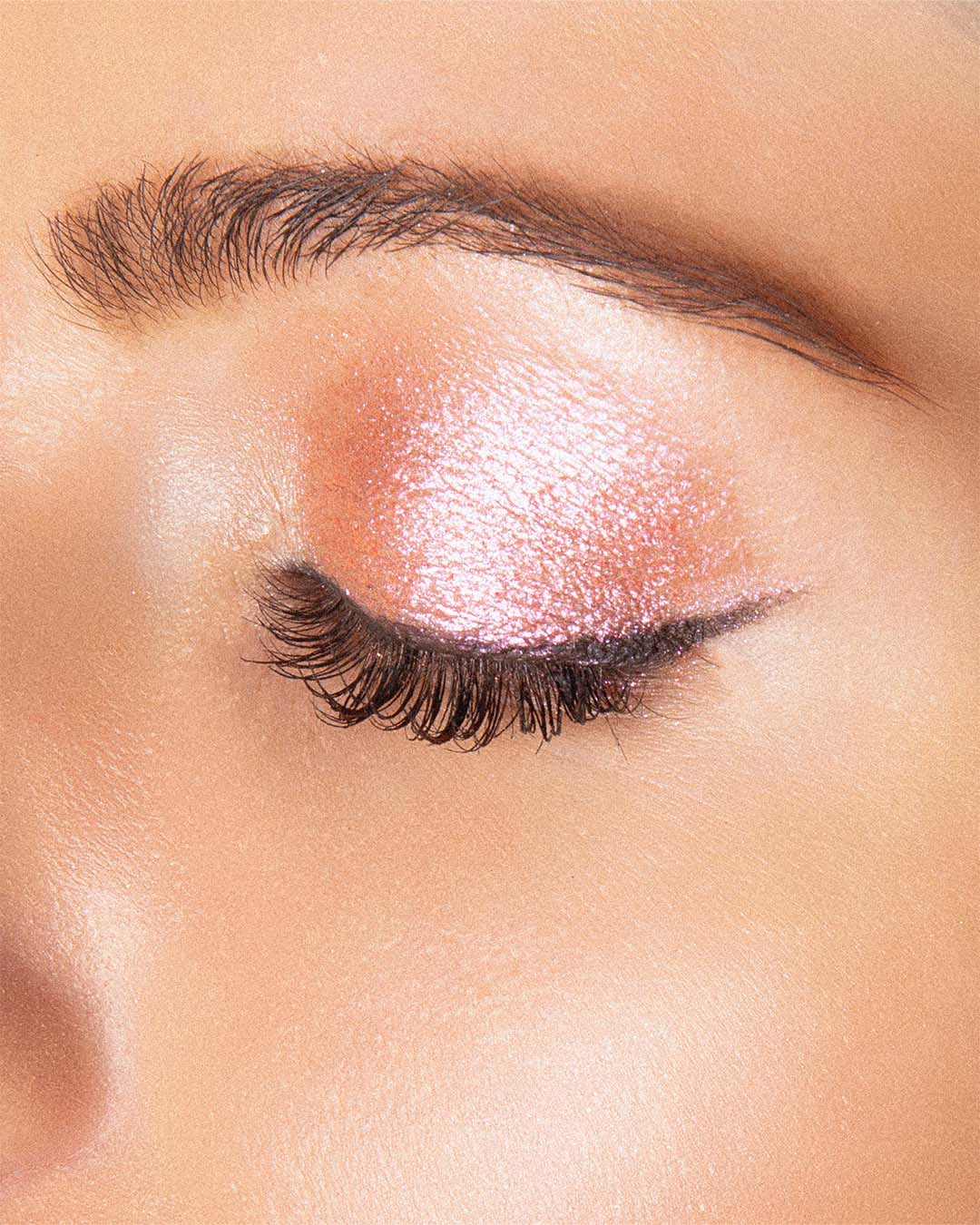 The Strawberry Bliss eyeshadow - Image 2