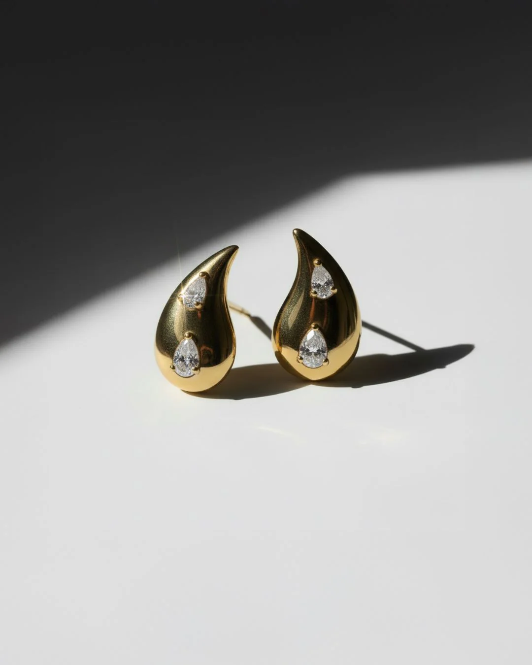 The Valentina studs - gold plated - Image 3